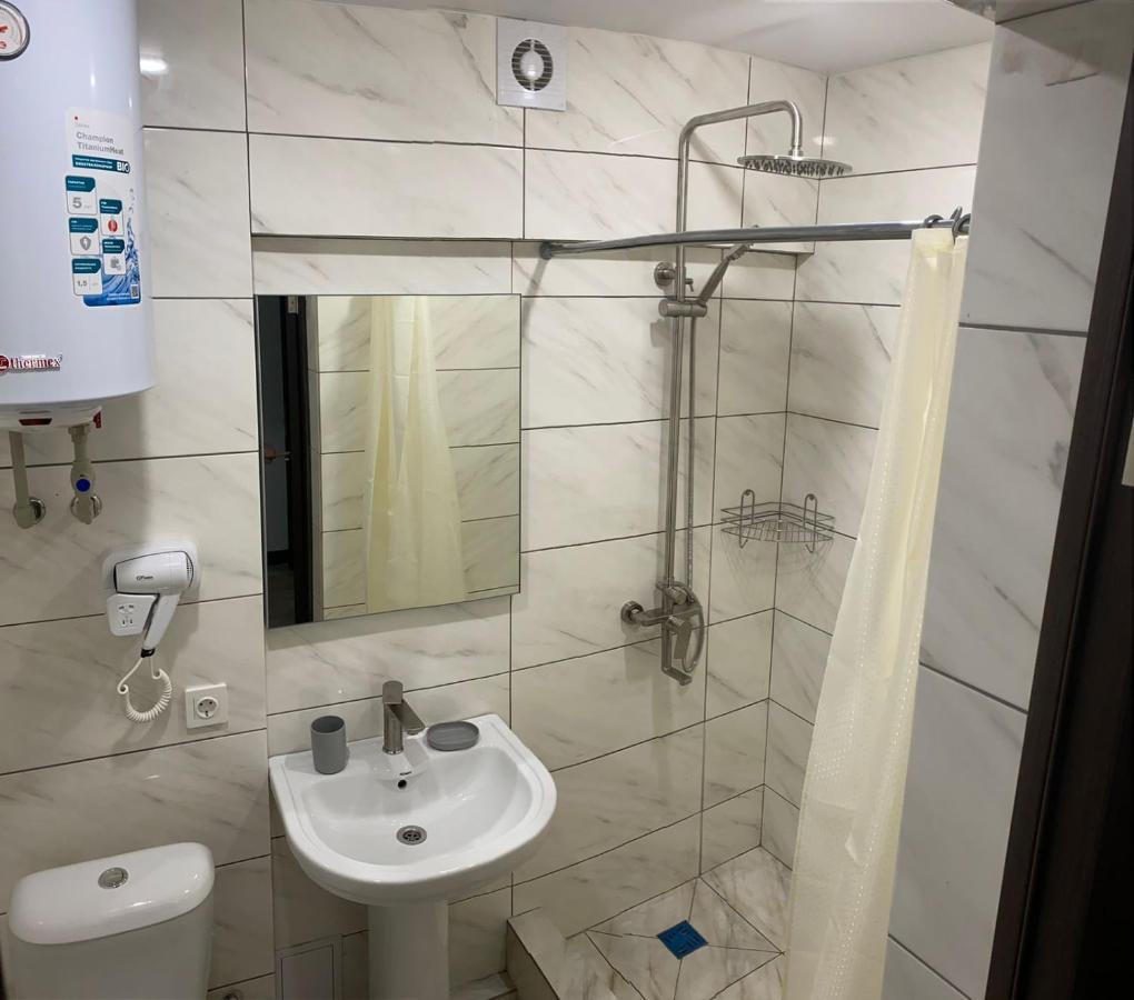Гостевой Дом Атакар Hotel Gagra Eksteriør billede